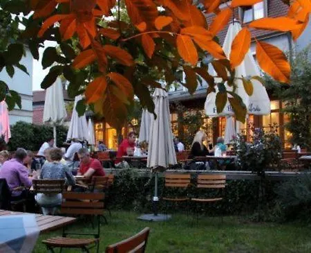 Karpfenhotel & Herrenhaus Im Sindel-buckel Отель Фойхтванген