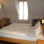 Karpfenhotel & Herrenhaus Im Sindel-buckel 2* フォイヒトヴァンゲン